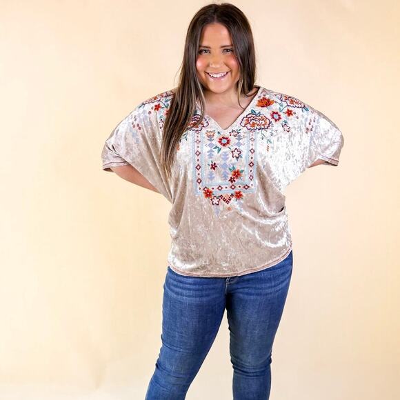 Savanna Jane Forever Wanted Floral Embroidered Crushed Velvet Boxy Top S / M - Picture 3 of 6